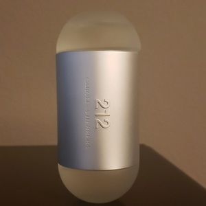 212 Carolina Herrera